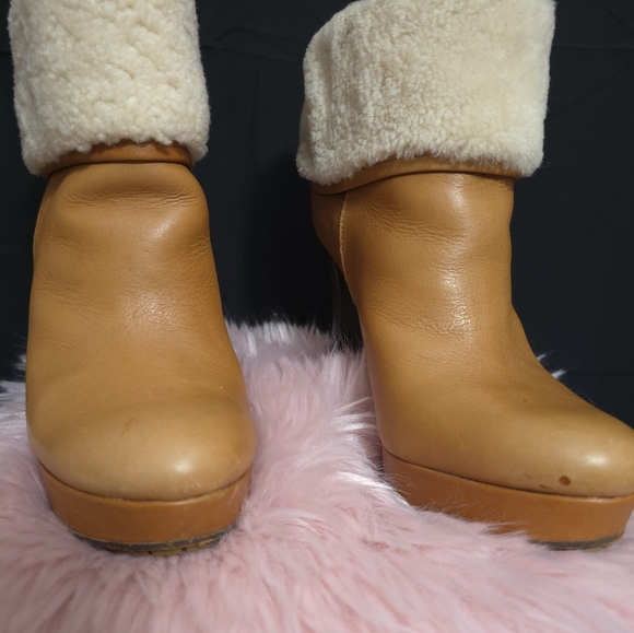 Coach Shearling Boots Apple Leather High Heel Luggage Brown Size 6.5 - Picture 3 of 13